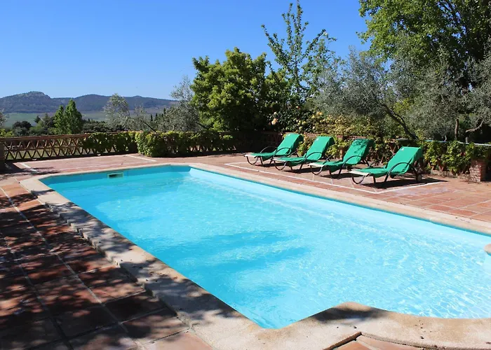 Villa Picachos 10 *